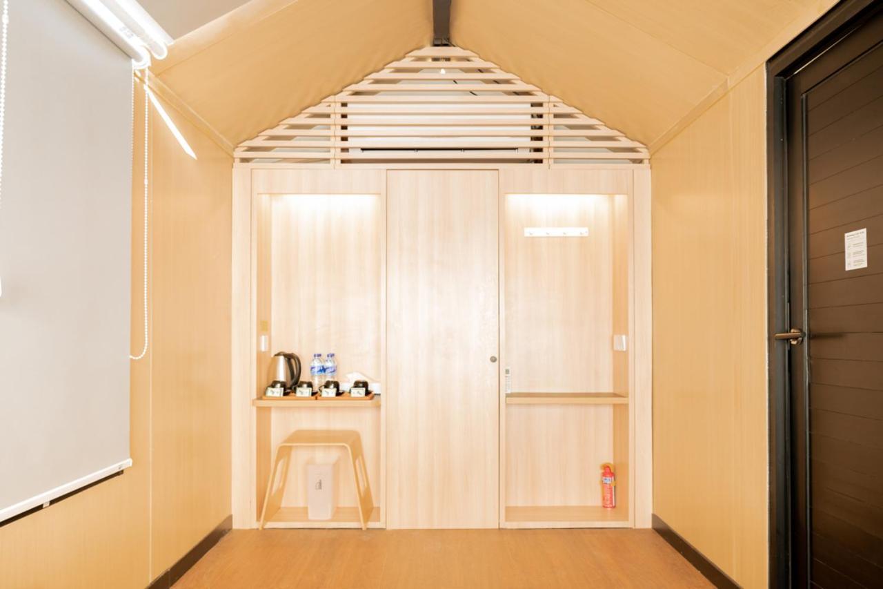 Bobocabin Umarato, Sumba 와이카부박 외부 사진