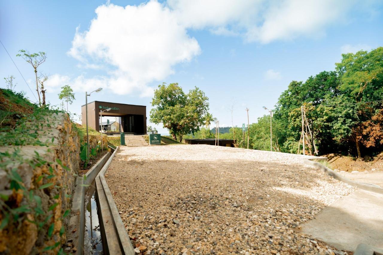 Bobocabin Umarato, Sumba 와이카부박 외부 사진