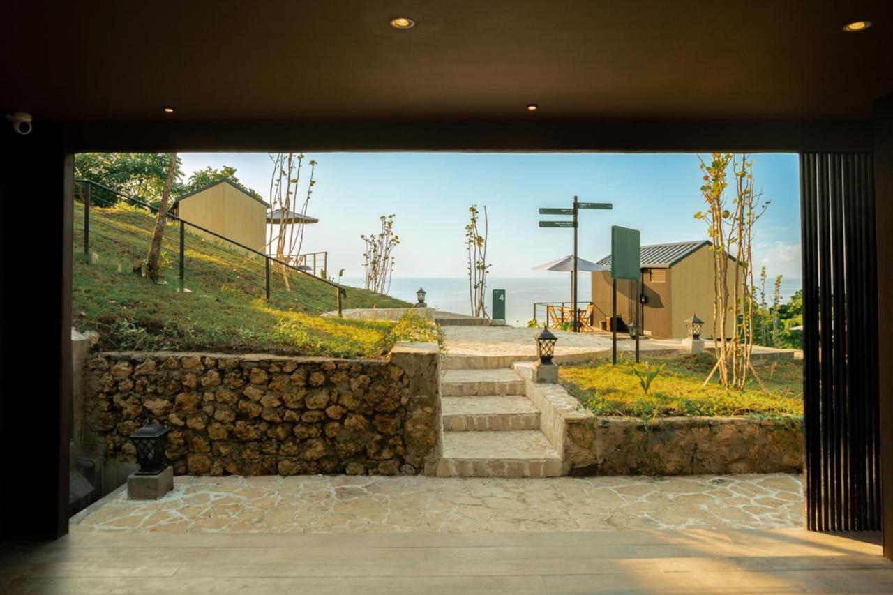 Bobocabin Umarato, Sumba 와이카부박 외부 사진
