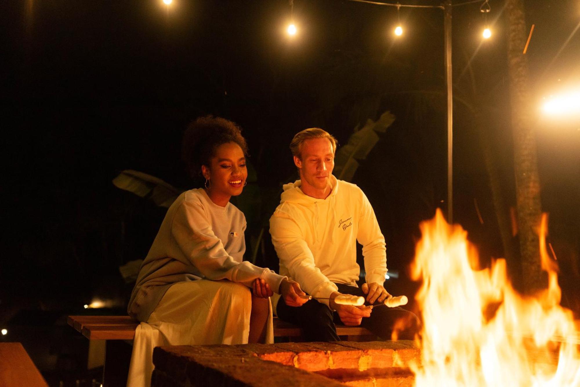 Bobocabin Umarato, Sumba 와이카부박 외부 사진